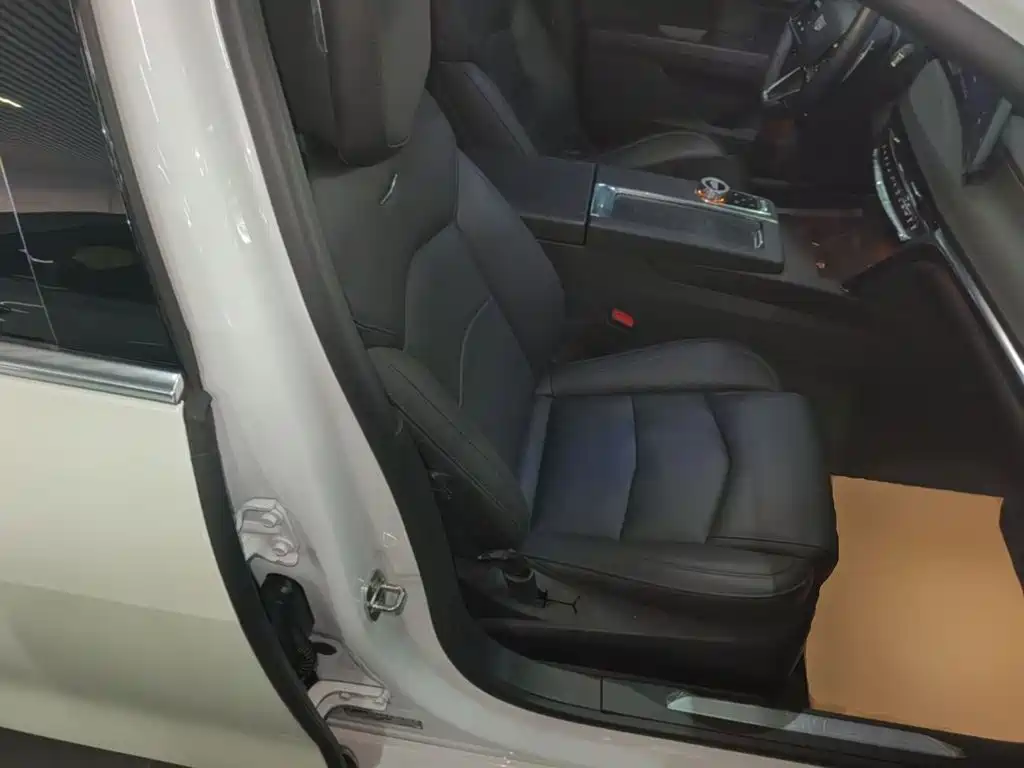 Cadillac CT6 2026 2023 28T Luxury Edition