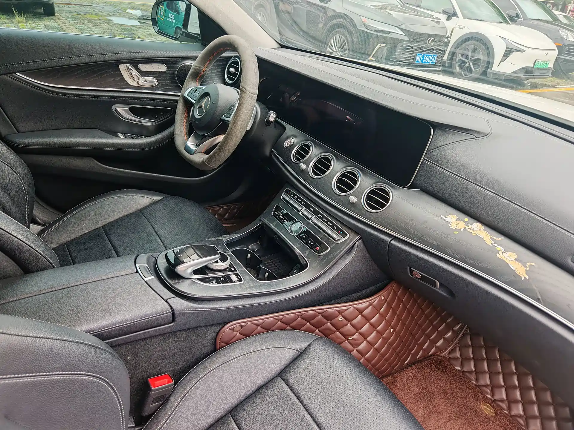 Photo 7 - Mercedes-Benz E-Class