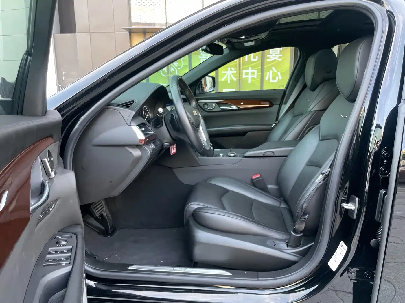 CADILLAC CT6