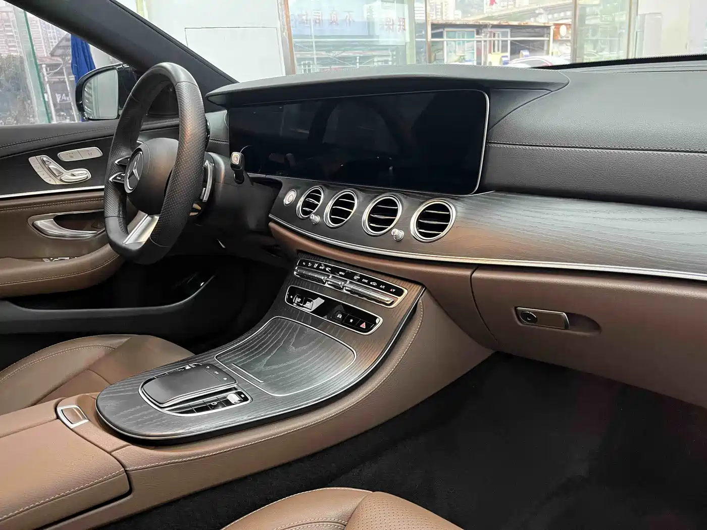 Mercedes-Benz E-Class 2023 E 300 L Fashion фото 10