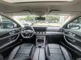 Photo 9 - Mercedes-Benz E-Class