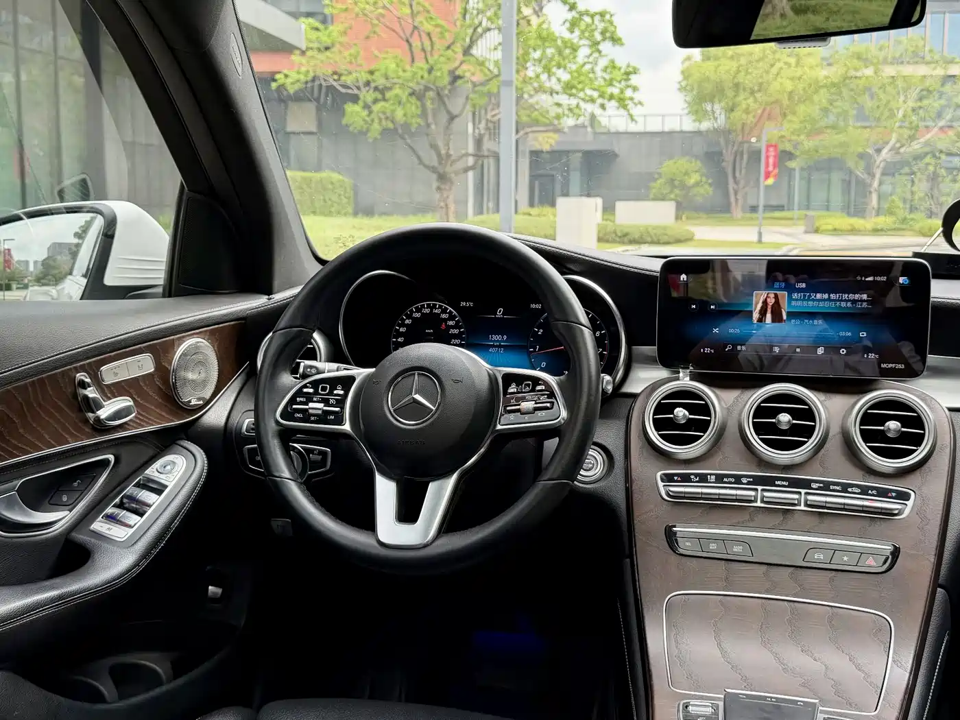 Mercedes-Benz GLC 2020 GLC 260 L 4MATIC Luxury фото 20