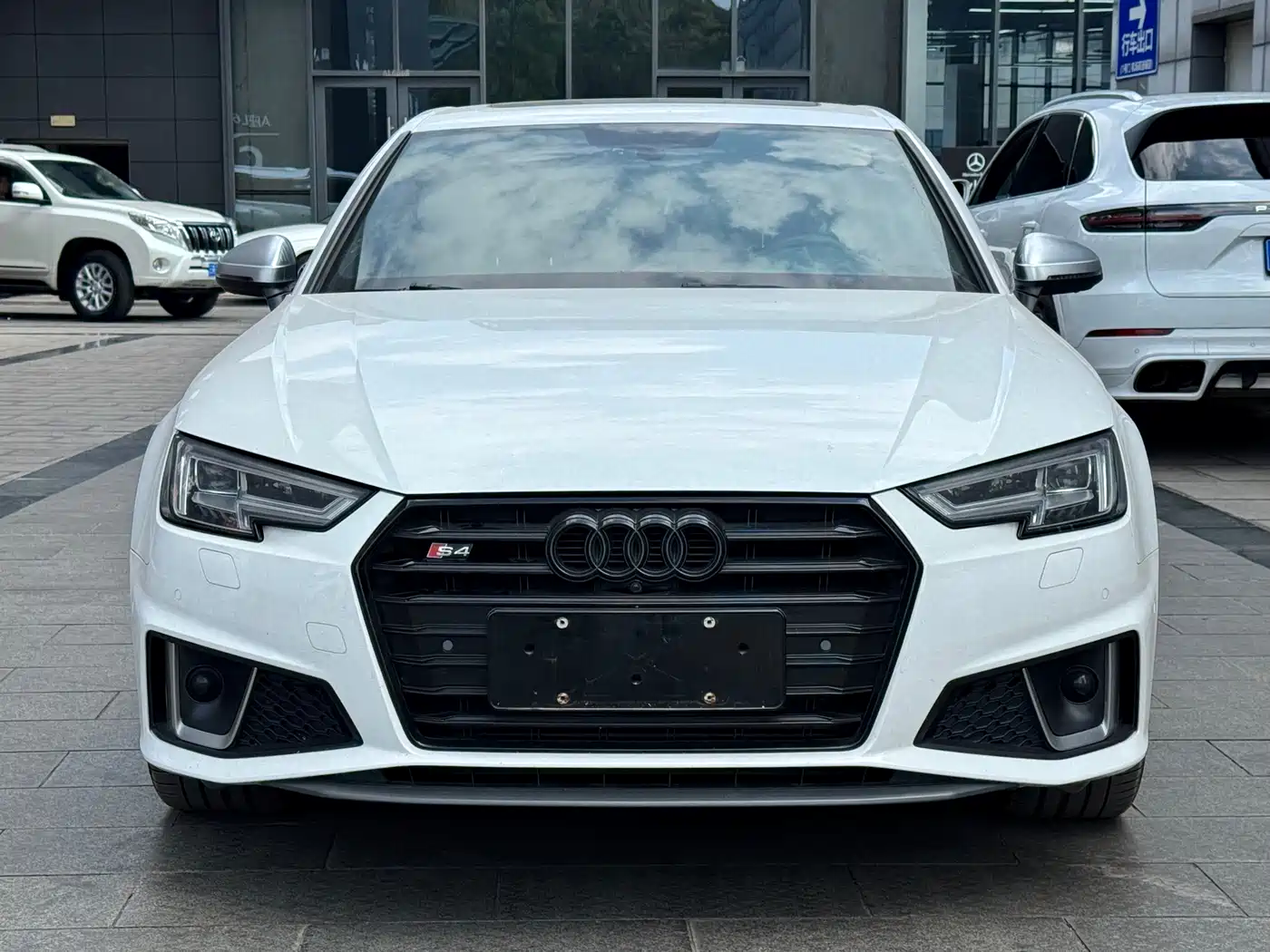Audi A4L 2019 40 TFSI Sport (China VI)