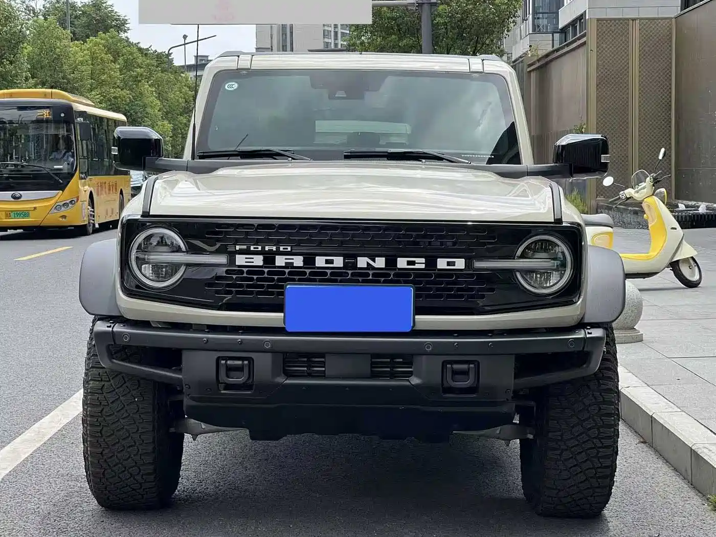 Ford Bronco 2026 2024 2.3T Badlands