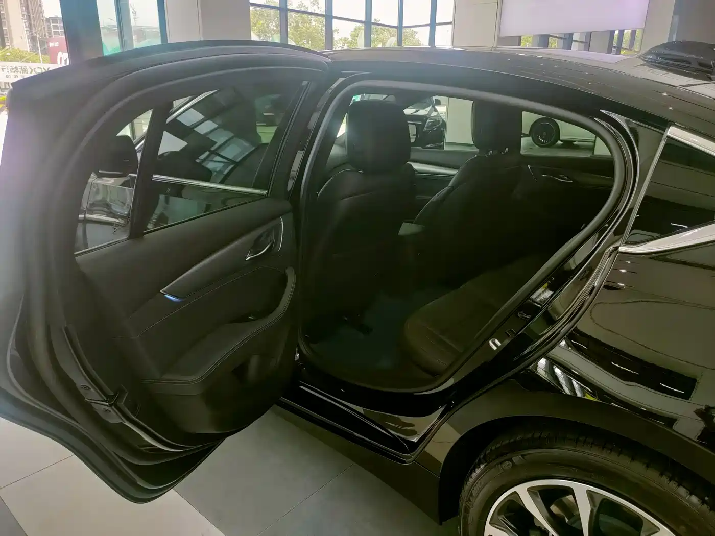 Cadillac CT5 2026 2025 Model 28T Urban Sport Edition