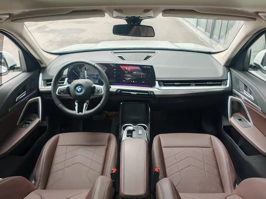BMW iX1 2024 2023 eDrive25L M Sport Package