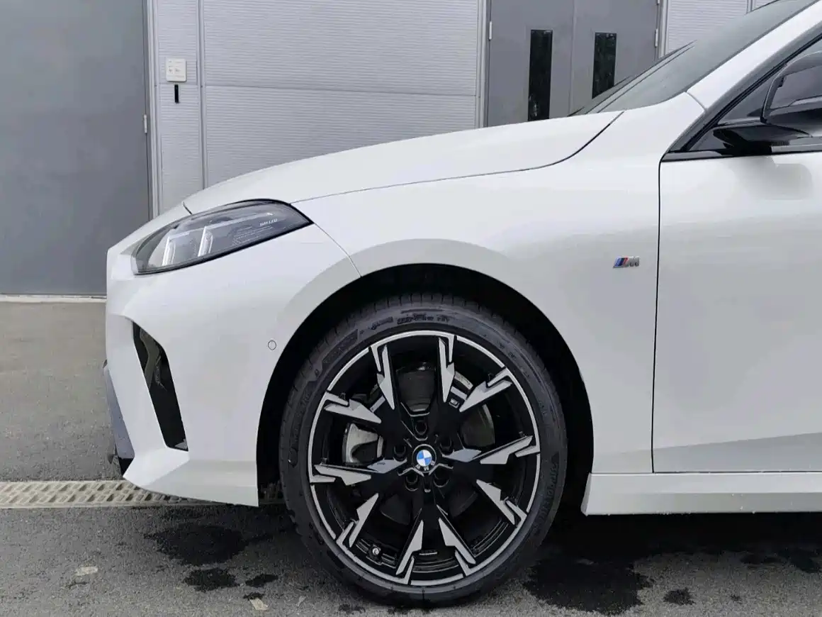 Фото 6 - BMW 2 Series