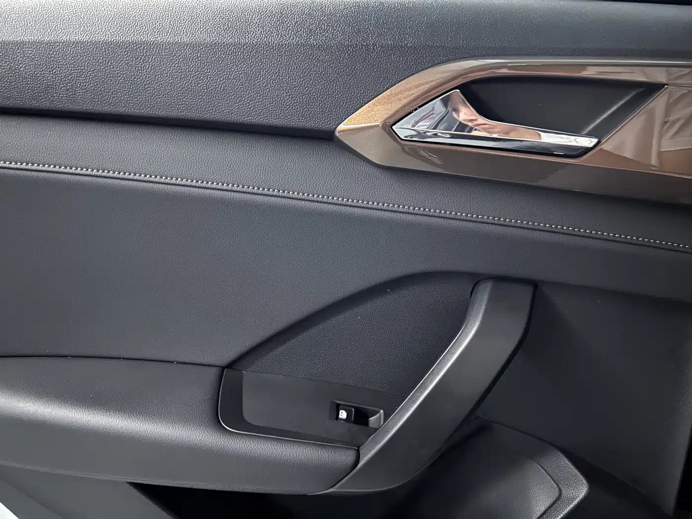 Volkswagen Tharu, миниатюра 14