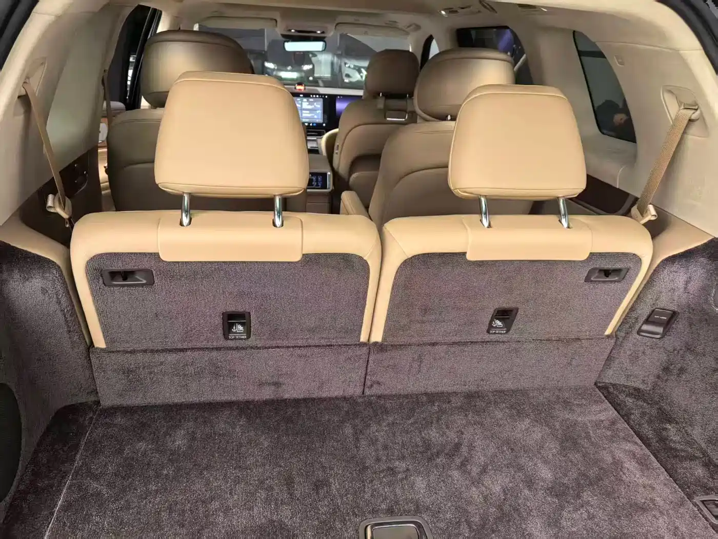 AITO Wenjie AITO M9 2025 Extended Range Ultra 52kWh 6-Seater фото 5