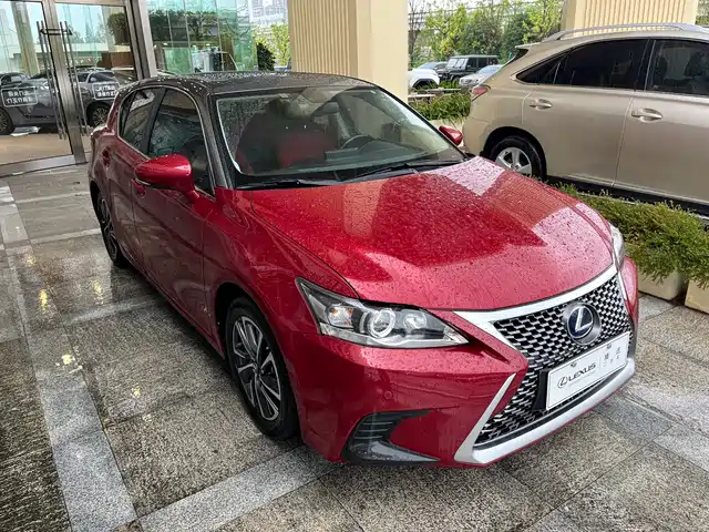 Lexus CT 2017 CT200h Comfort Edition (Dual Color) China VI — фото 3