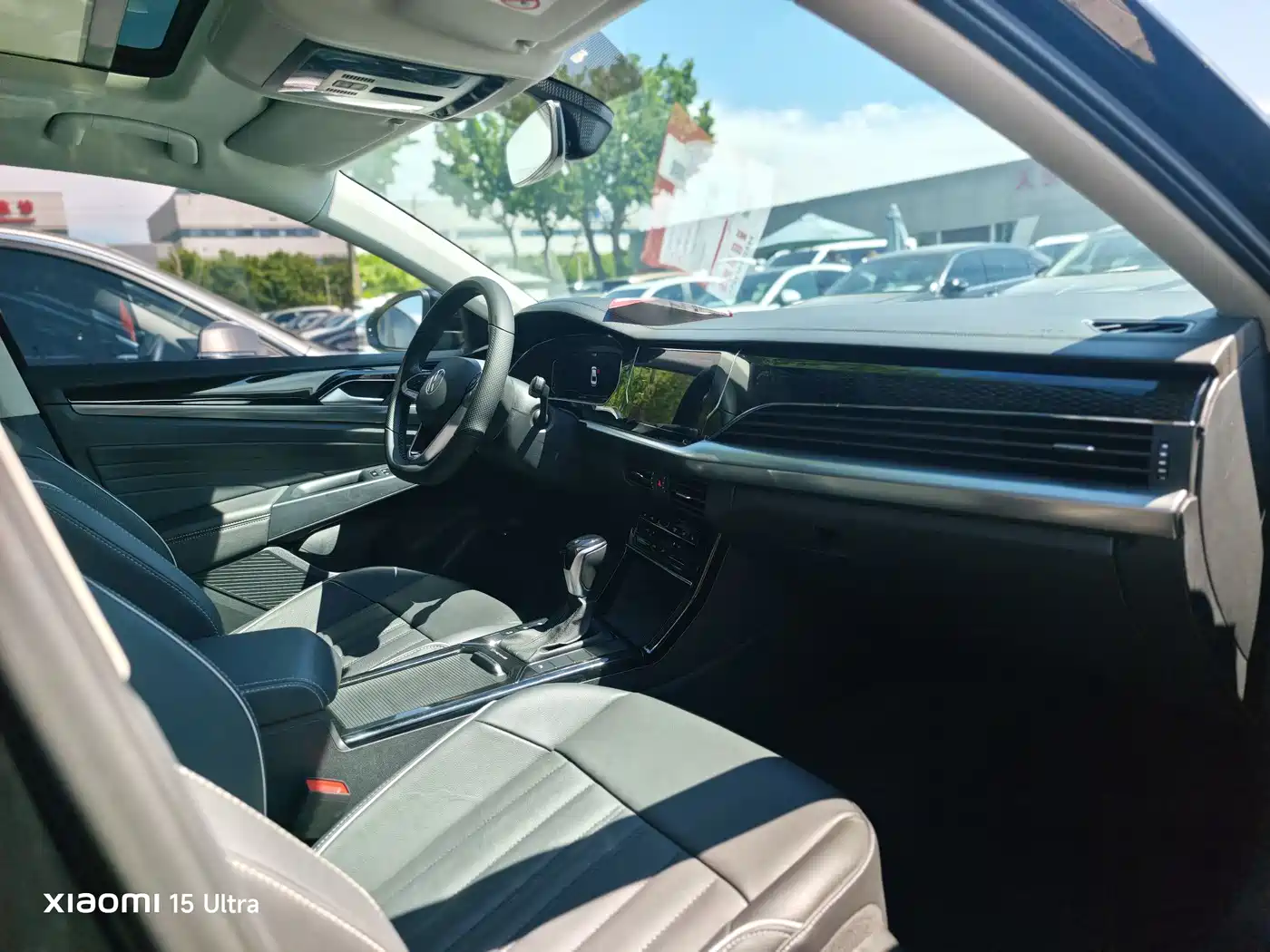 Volkswagen Passat 2022 330TSI Elite Edition фото 9
