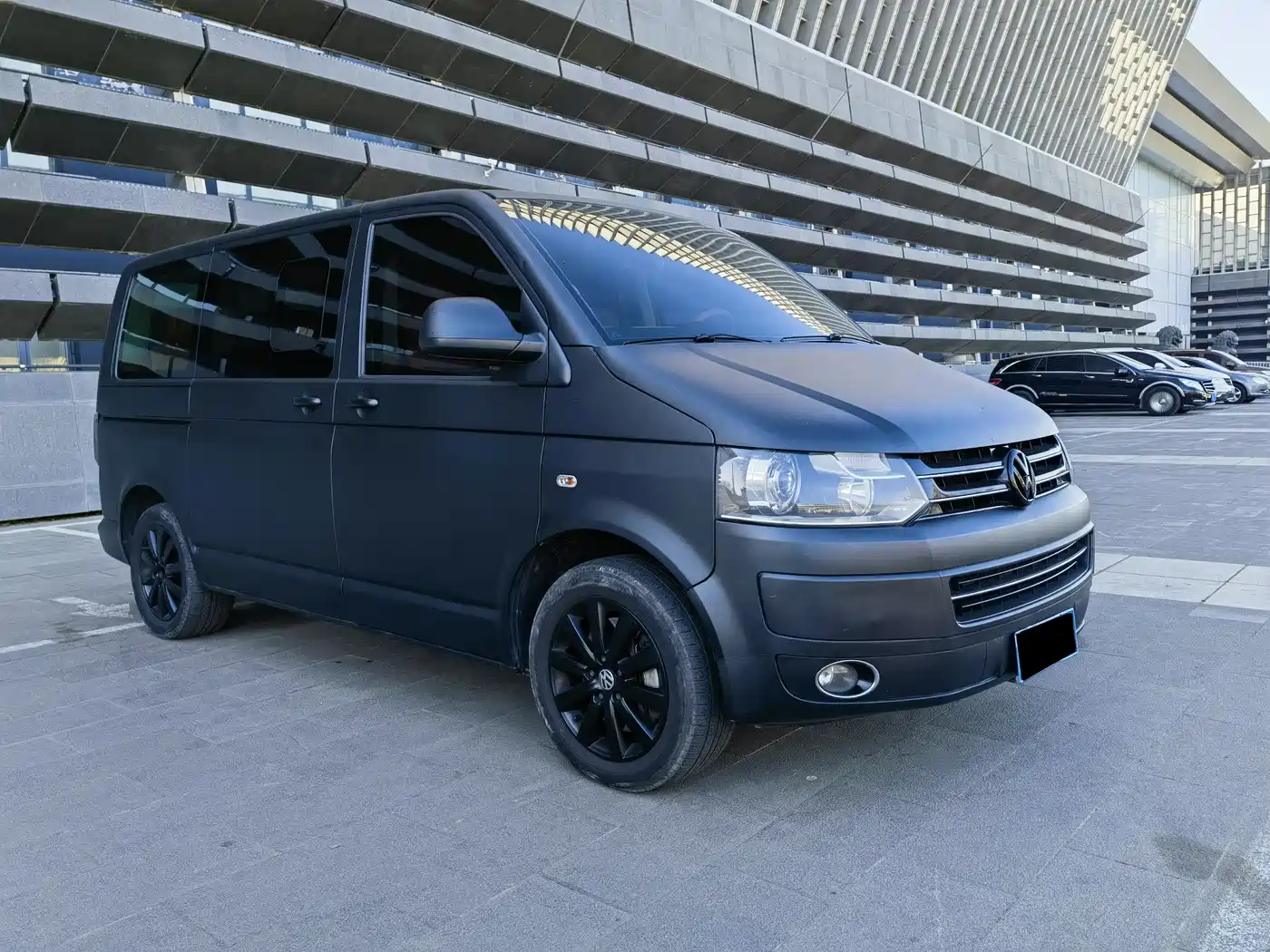 Volkswagen Multivan 2012 2.0TSI 2WD Business Edition фото 3