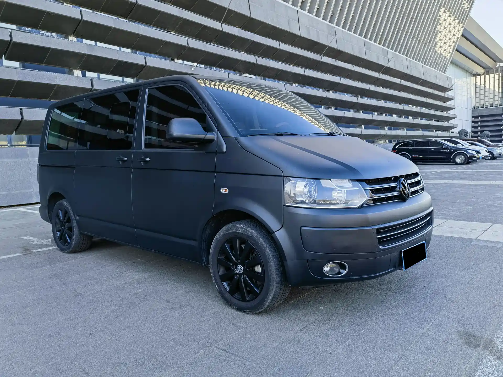 Фото 3 - Volkswagen Multivan