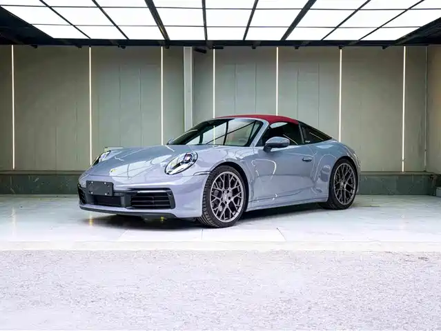 Porsche 911 Targa 4 3.0T