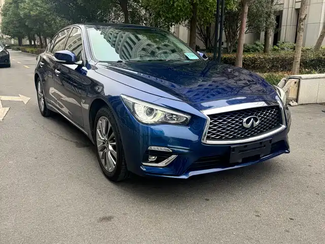 INFINITI Q50L