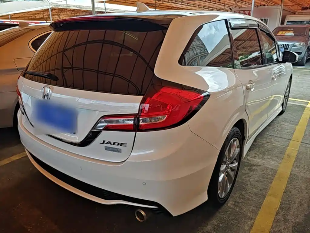 Honda Jade 2018 2017 1.8L Automatic Comfort Edition 5-seater
