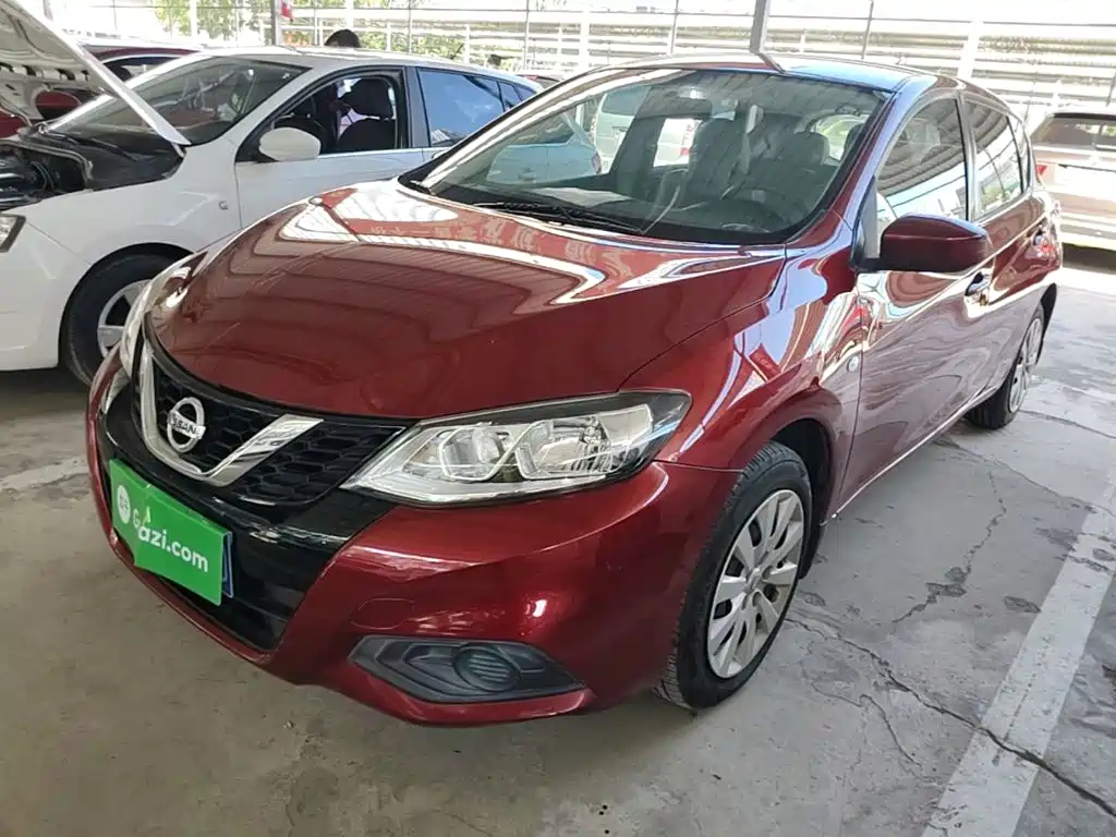 Photo 1 - Nissan Tiida