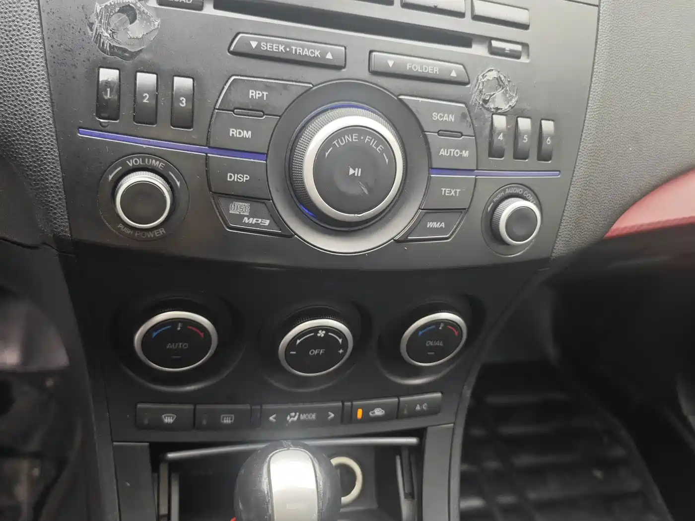 Mazda Mazda3 Axela 2012 2012 Hatchback 2.0L Automatic Luxury