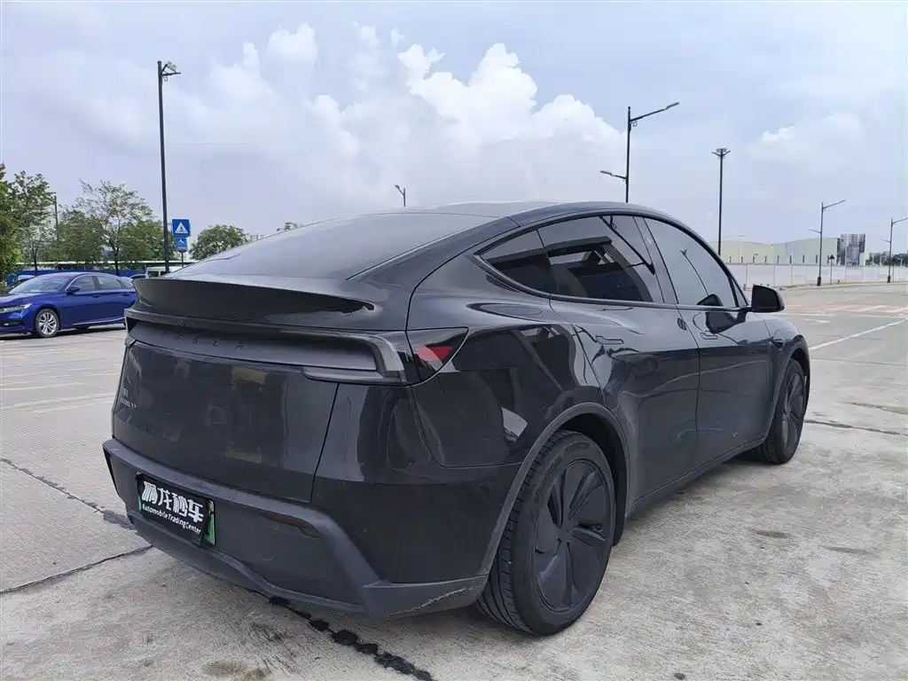 Tesla Model Y 2026 2026 Long Range All-Wheel Drive