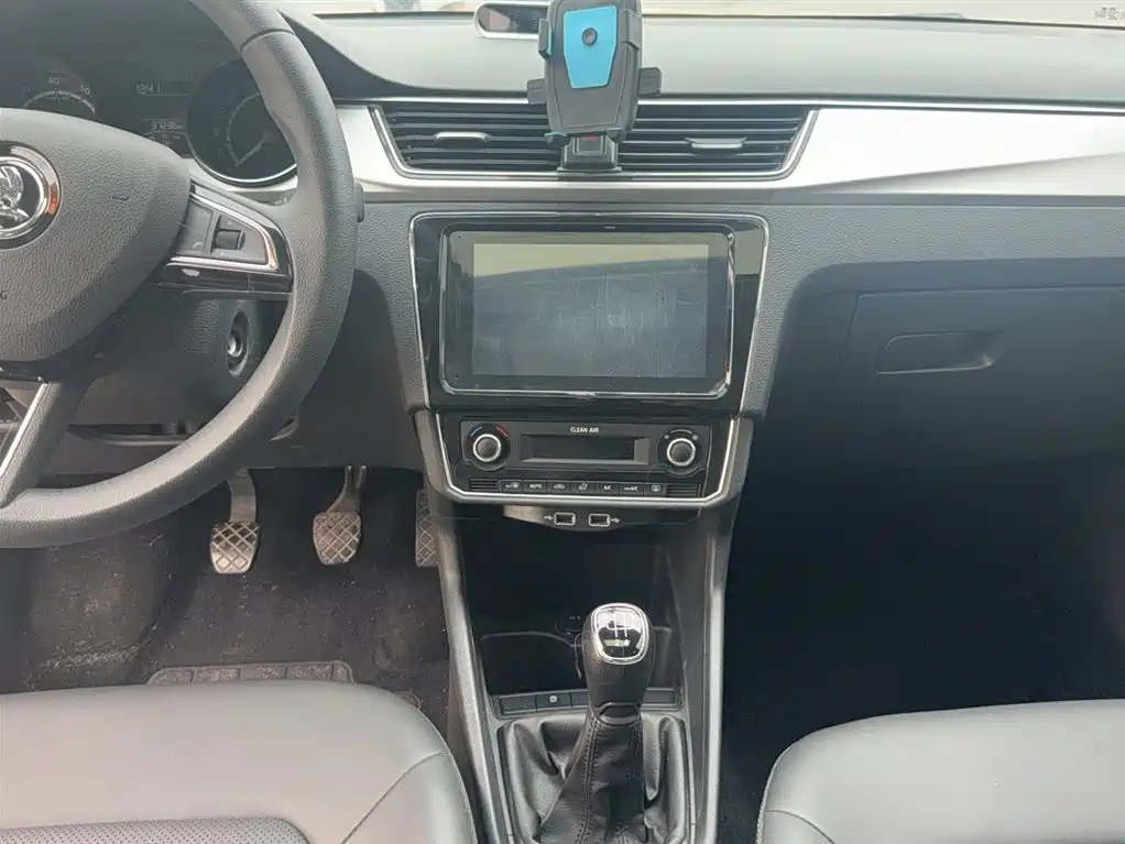 Škoda Rapid 2020 1.5L Manual Comfort фото 5