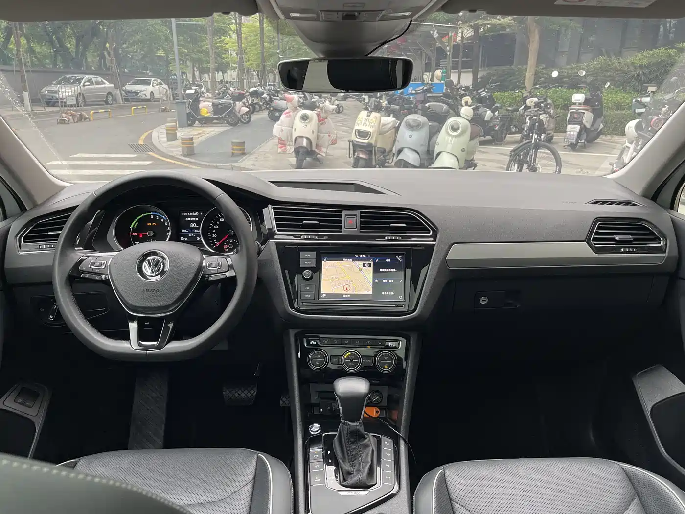 VOLKSWAGEN TIGUAN L NEW ENERGY