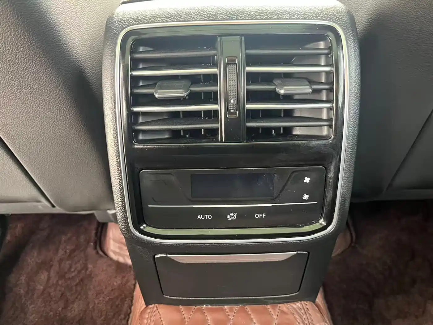 Volkswagen Magotan 2020 330TSI DSG Leading фото 28