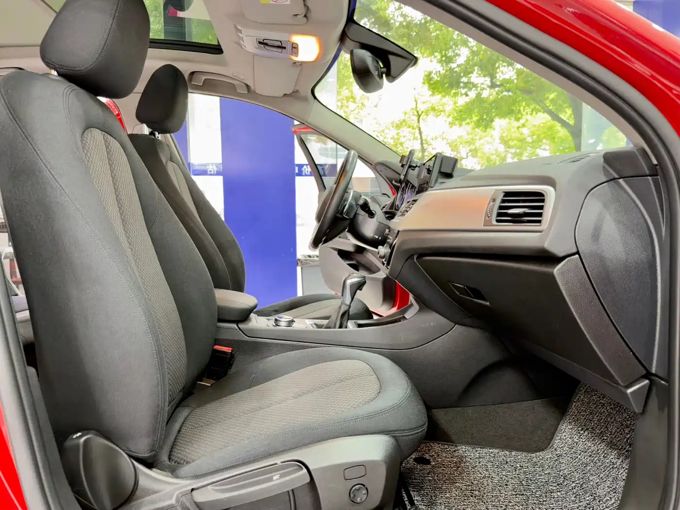 BMW 1 Series 2017 120i Design Package фото 13