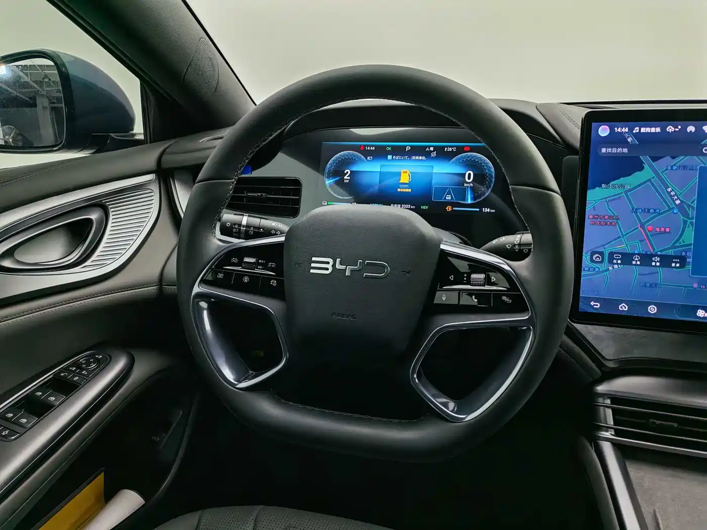 BYD Seal 2024 Glory Edition DM-i 1.5L 121km Luxury фото 13