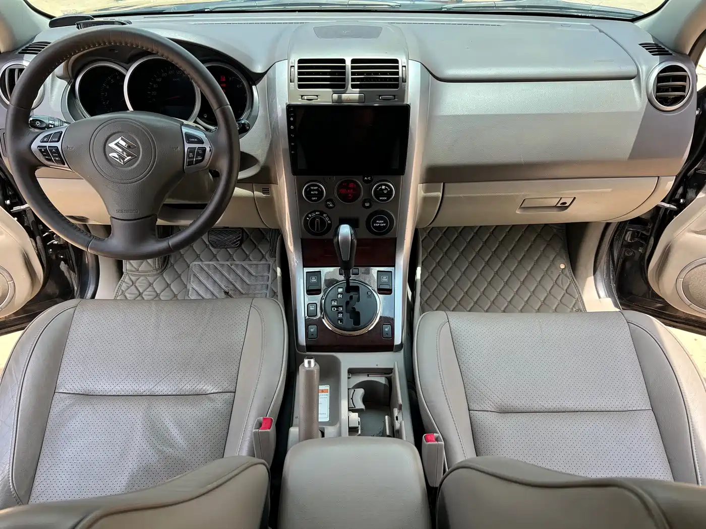 Suzuki Grand Vitara 2011 2.4 AT JLX-EL 5-door Edition фото 6