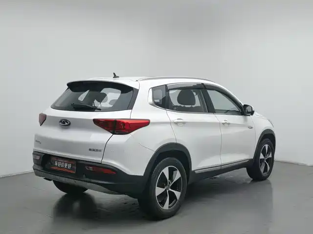 Chery Tiggo 7 2016 2.0L CVT Premium Edition — фото 2