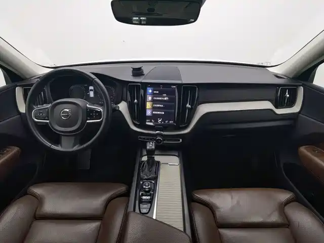 Volvo XC60 2020 T5 AWD Inscription Luxury Edition — фото 5