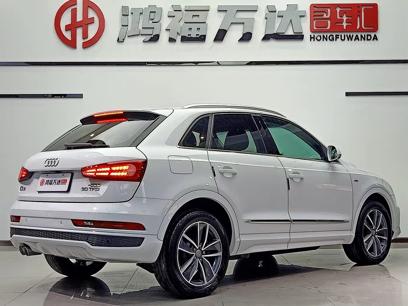 Audi Q3 2018 30 TFSI Fashion Collector's Edition фото 4