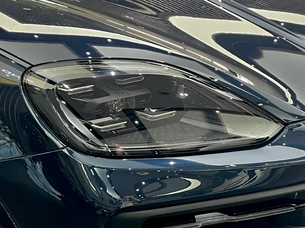 صورة 5 - Porsche Cayenne