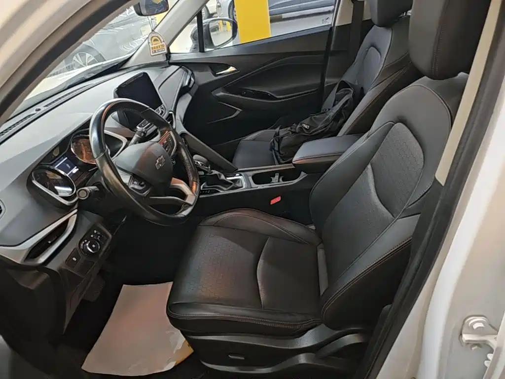 Chevrolet Volando 2021 2020 Mild Hybrid Redline 530T Automatic Premium Edition (5+2 seater)