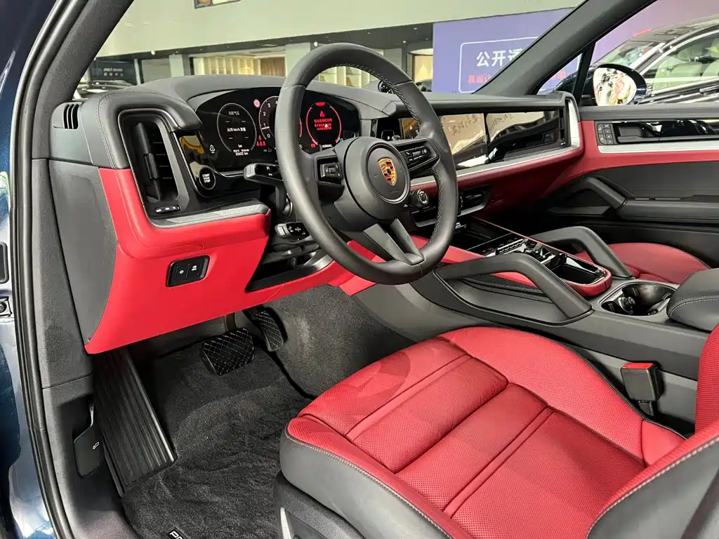 صورة 2 - Porsche Cayenne