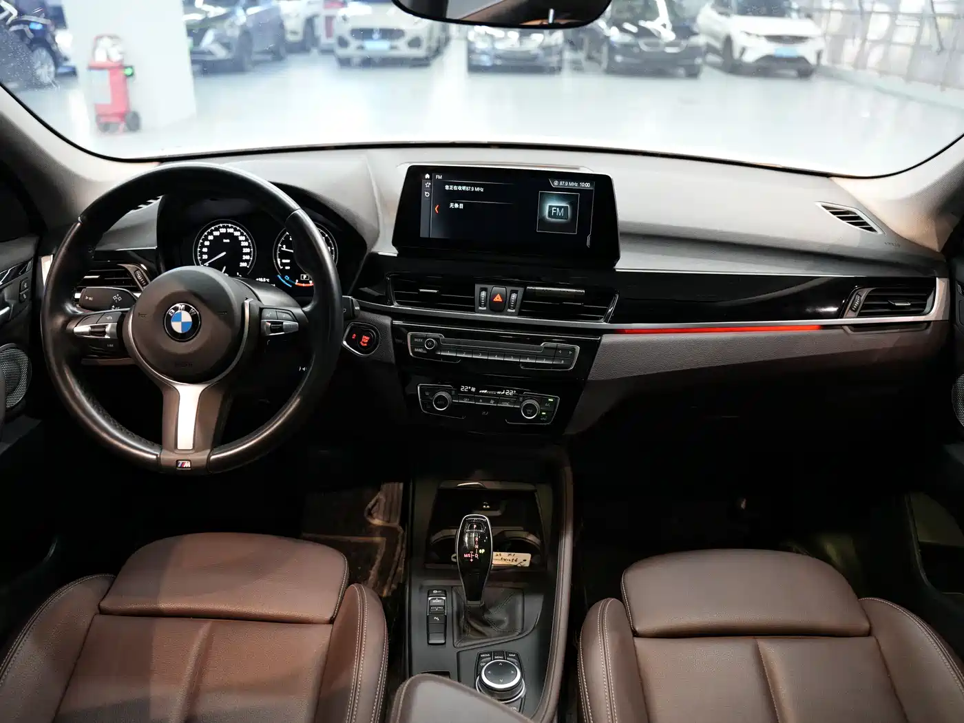 BMW X1 2022 sDrive25Li Leading фото 18