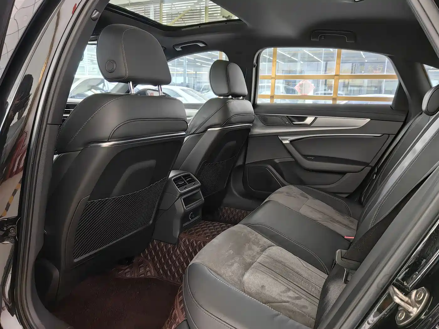Audi A6L 2021 40 TFSI Luxury Sport фото 8