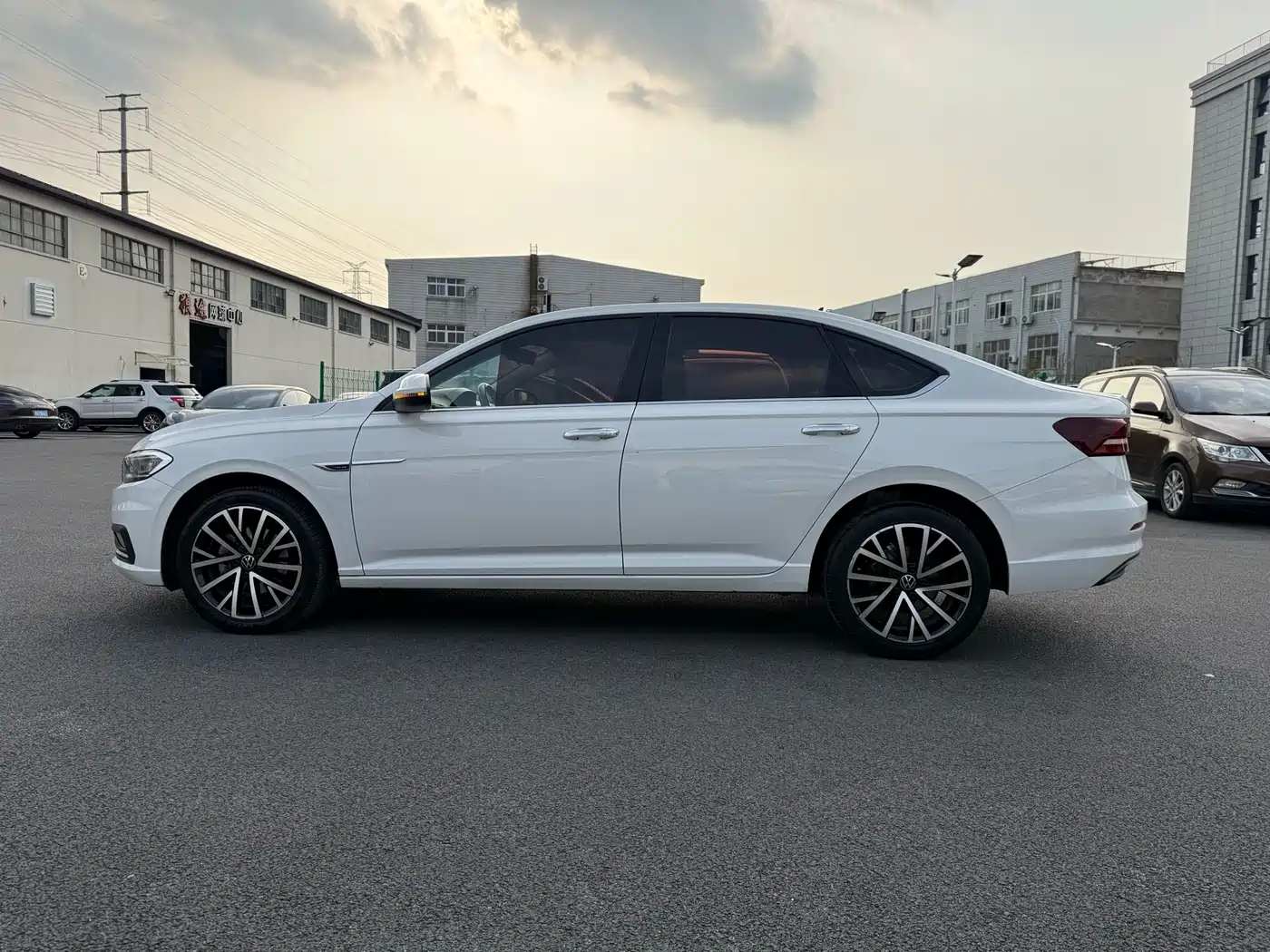 Volkswagen Lavida 2022 280TSI DSG Luxury Edition фото 20