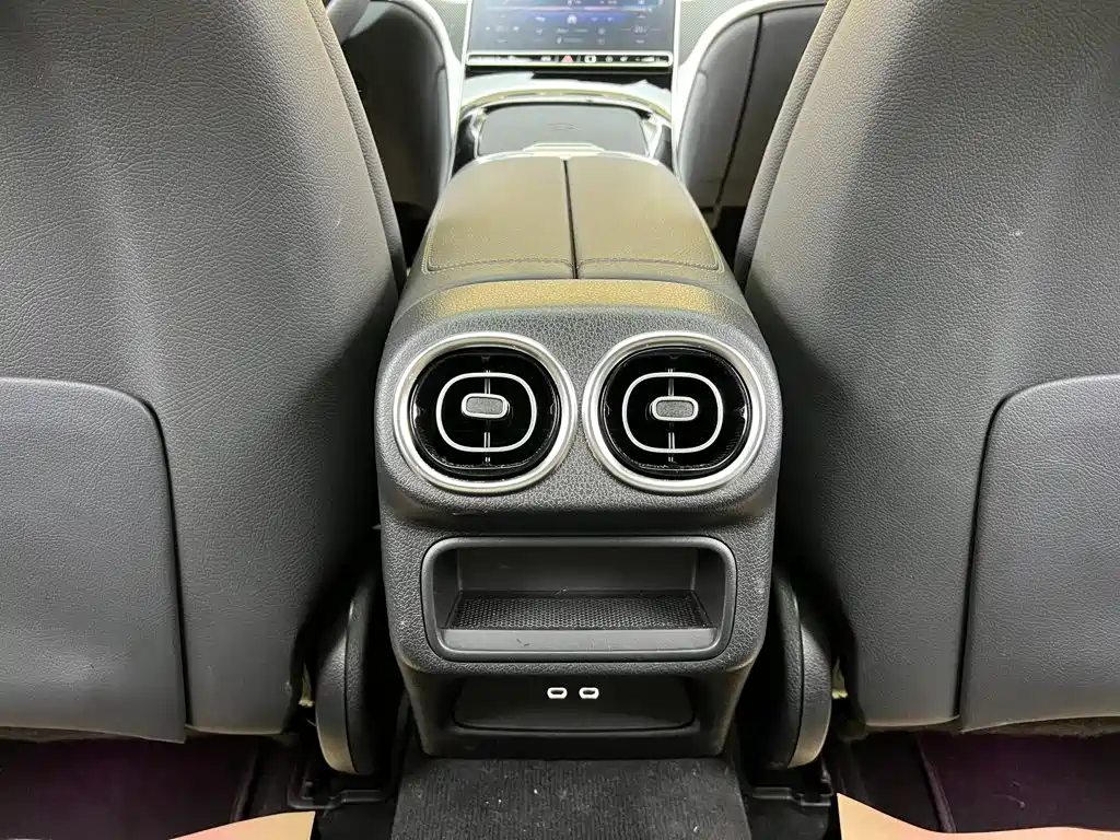 Mercedes-Benz GLC Coupe 2025 2025 GLC 260 4MATIC Coupe SUV