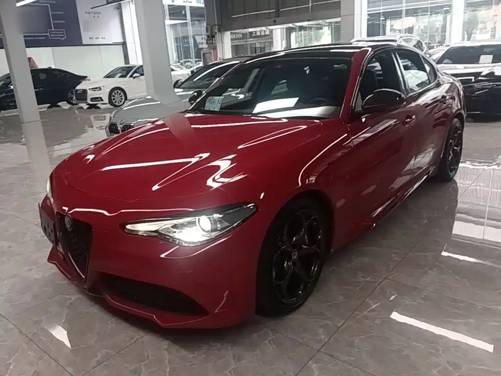 Alfa Romeo Giulia 2022 2021 2.0T 280HP Veloce Ti Racing Edition