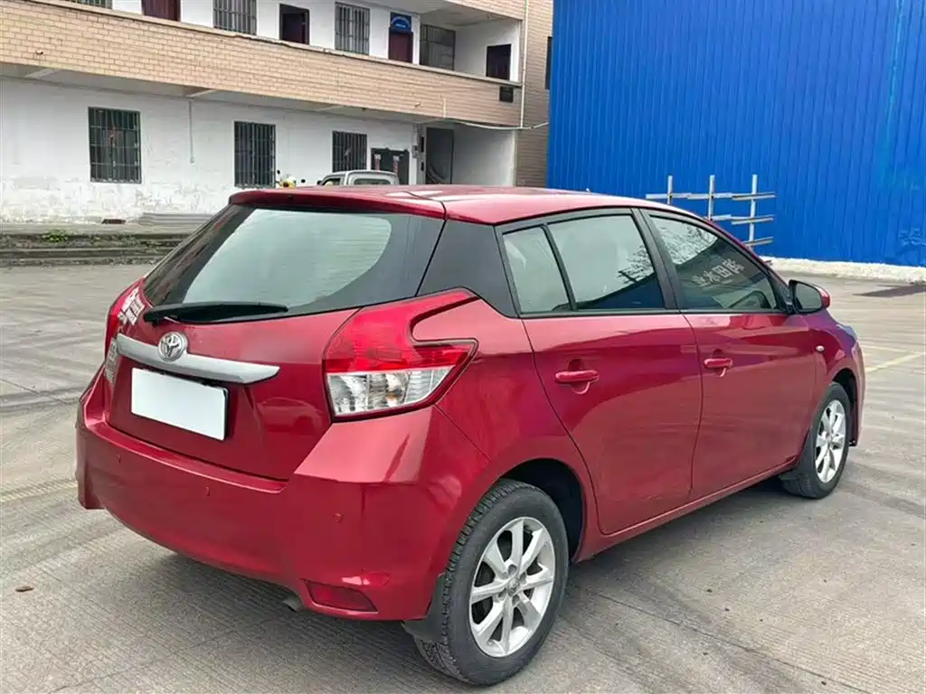 Toyota YARiS L Zhi Xuan 2015 1.5E Auto Charming Edition фото 7