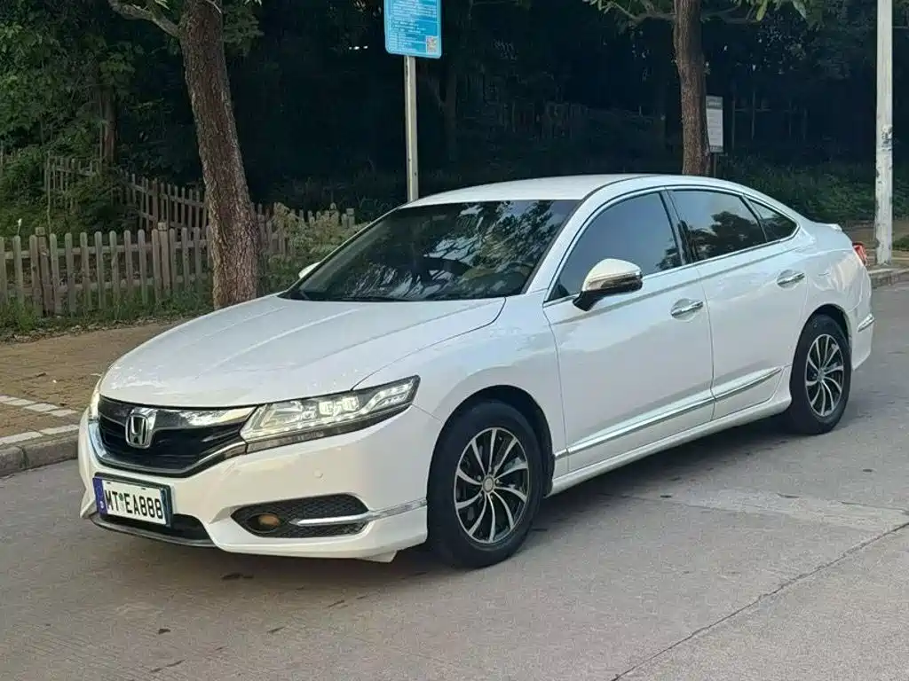 Honda Spirior 2017 2015 2.0L Luxury Edition