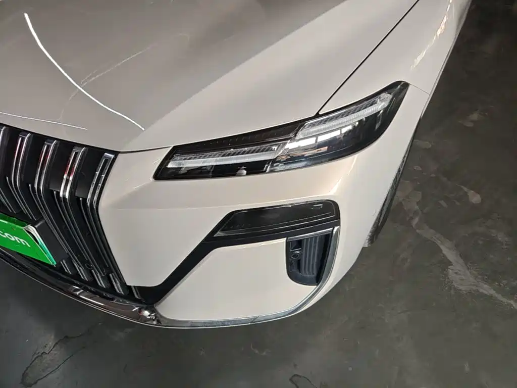 Roewe M7 DMH 2025 2025 1.5T 115km Mid-range