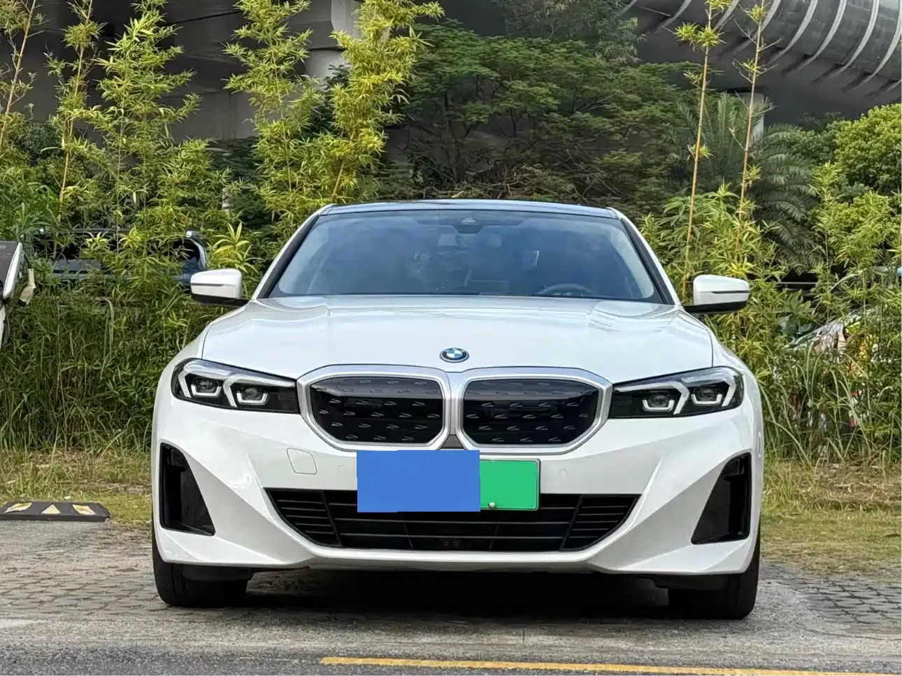 BMW i3 2024 eDrive 35 L фото 2