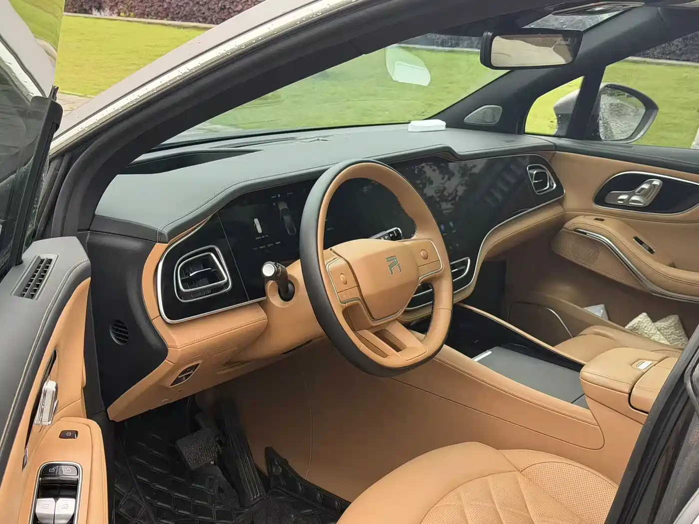 RISING AUTO FEIFAN R7