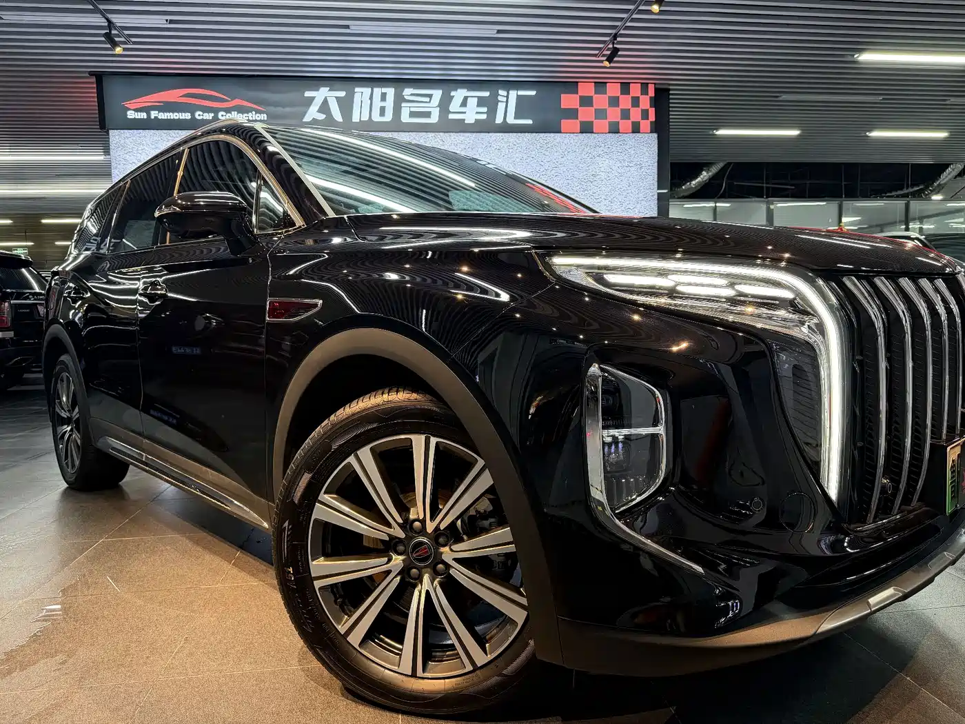 Hongqi HS7 PHEV 2025 2025 2.0T PHEV 4WD 6-Seater Commemorative Edition
