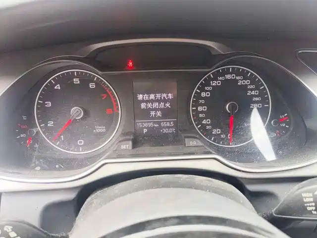 Audi A4L 2016 35 TFSI Automatic Standard — фото 4