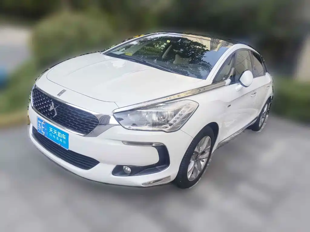 DS 5 2017 2014 1.6T Luxury THP160