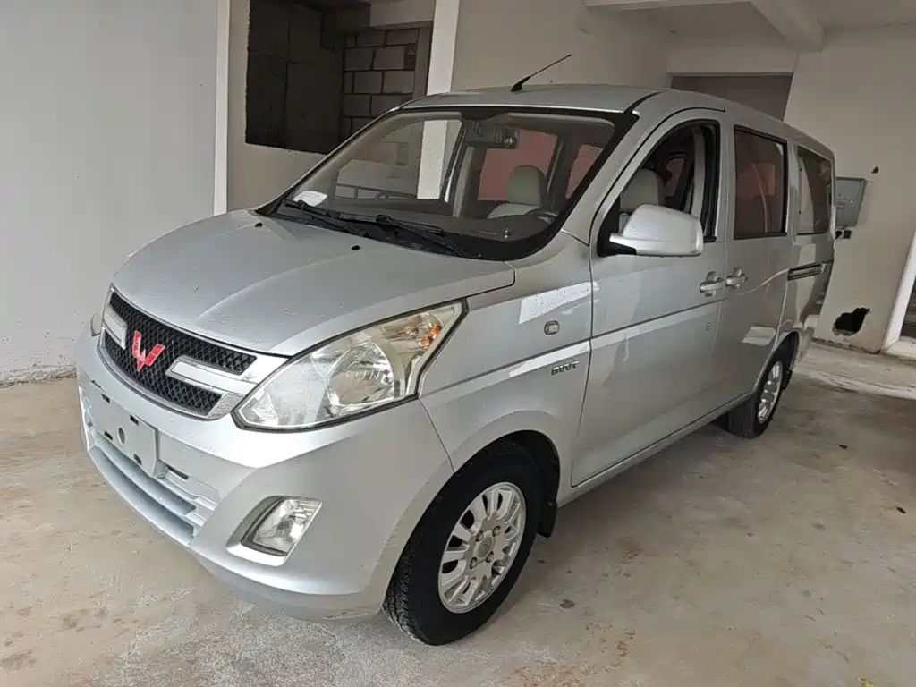 Wuling Motors Wuling Rongguang V 2018 2016 1.5L Standard