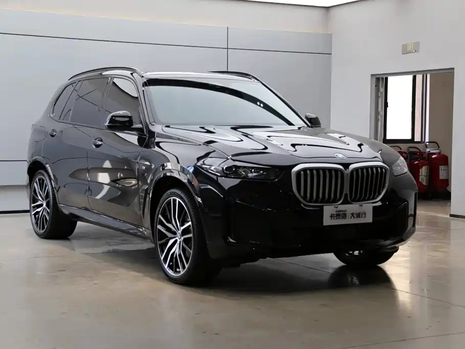 BMW X5 2025 2025 Model xDrive 30Li Exclusive M Sport Blackout Package